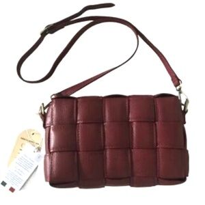 ❤️🍷NWT-Viola Castellani Red/wine color, Made in Italy, Genuine Leather Bag❤️🍷